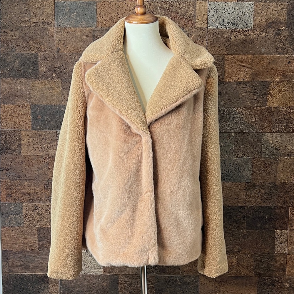 French Connection Women's Brown Faux Fur Sherpa Jacket Size M.  NWOT
